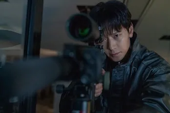 「ひと目で分かる大物感!」約21年ぶりドラマ出演のカン・ドンウォンに視線集中 初回からキレのあるアクションで魅了<北極星>