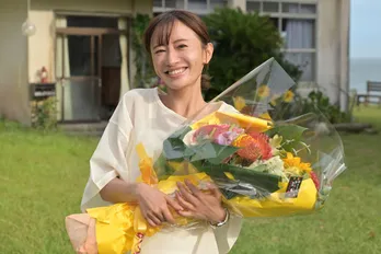 松本まりか＆安田顕らクランクアップ「おさむさんのシリーズ…最後なんだろうな」と水野美紀がコメント＜奪い愛、真夏＞