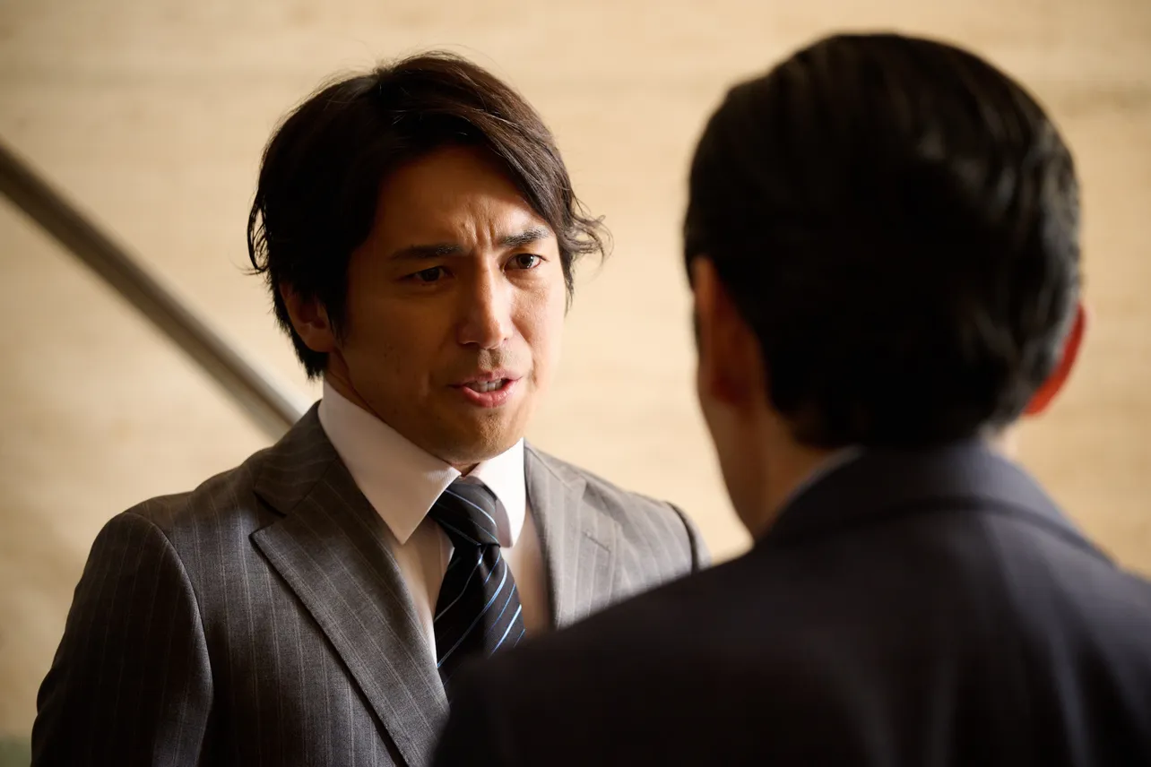 【写真】高嶋政伸“藺牟田”と話をする高橋光臣“桜小路”