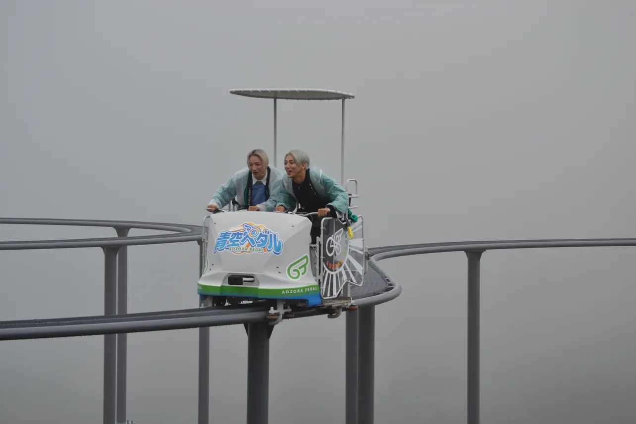 高尾楓弥(写真左)と高尾颯斗