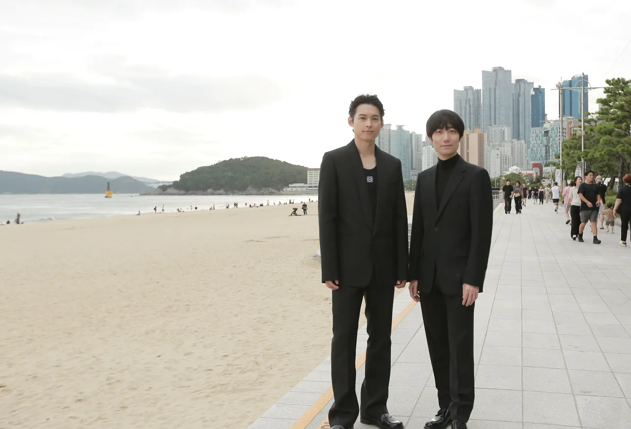松村北斗と奥山由之監督が、韓国・釜山国際映画祭に参加