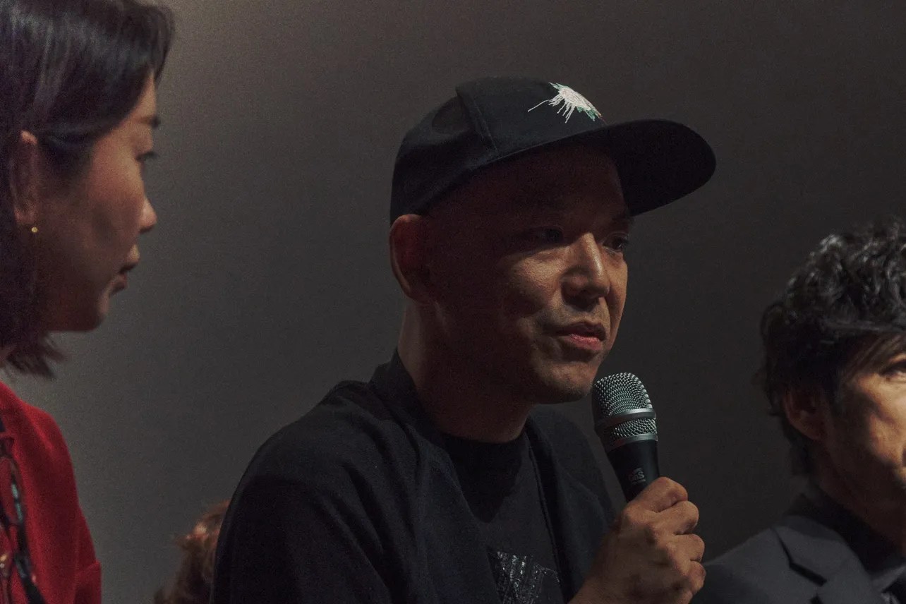 真利子哲也監督