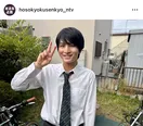 加藤清史郎、奇妙な人形から“ひょっこり”顔をのぞかせる続編のオフショットに「かわいすぎ」の声＜放送局占拠＞
