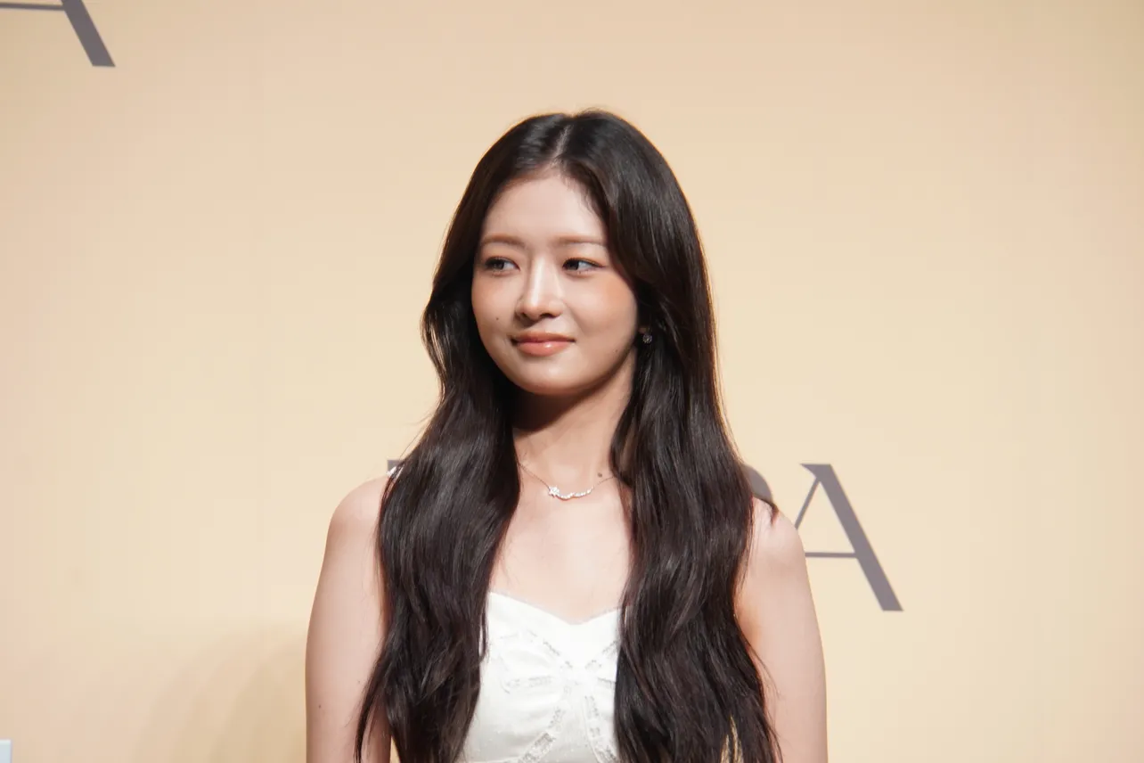 「LUNA×IVE REI グラインディングコンシールバターイベント」より