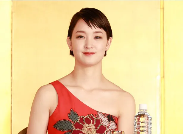 「メイジ・ザ・キャッツアイ」会見より、剛力彩芽