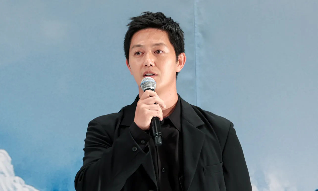 映画「てっぺんの向こうにあなたがいる」完成披露試写会より