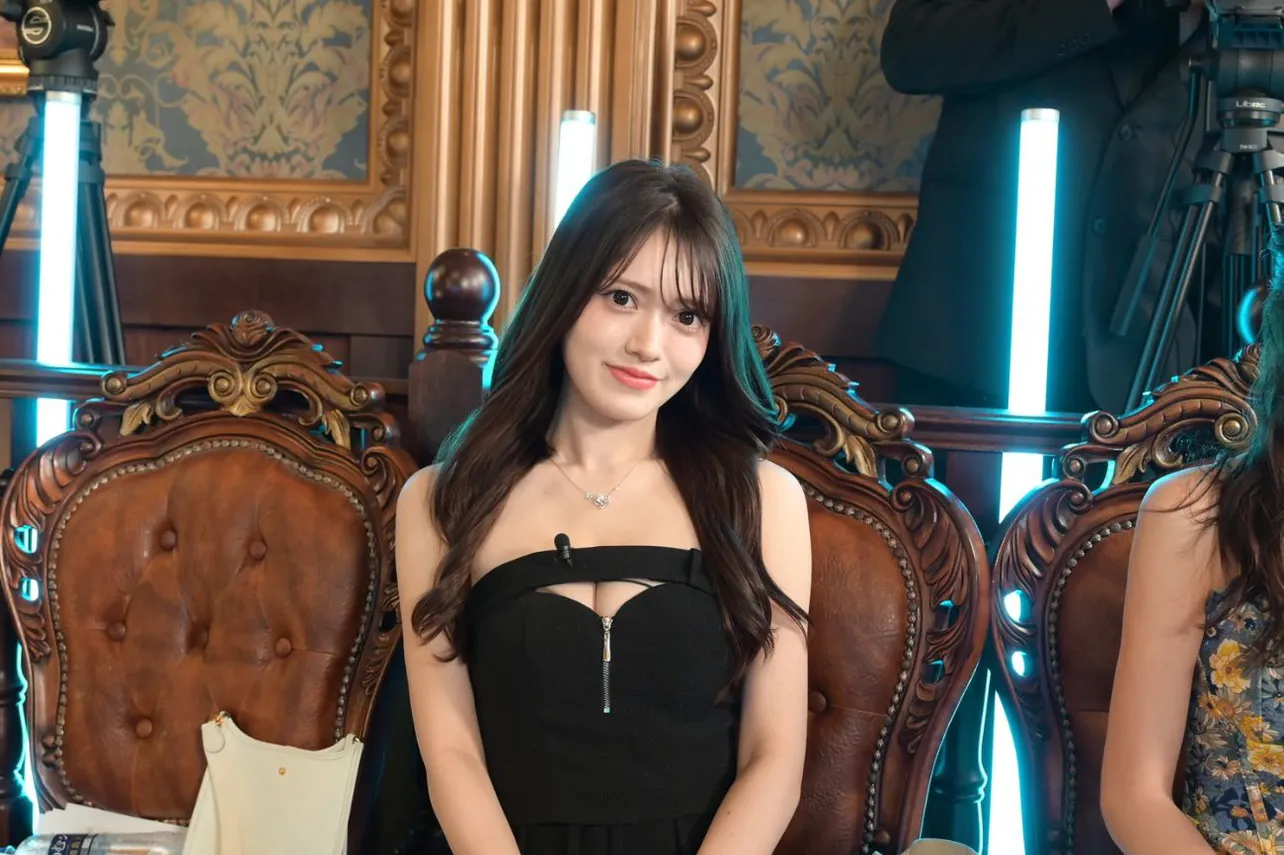 UNJOUR東京・鈴音りん(公式Instagram「rin_suzune1216」)