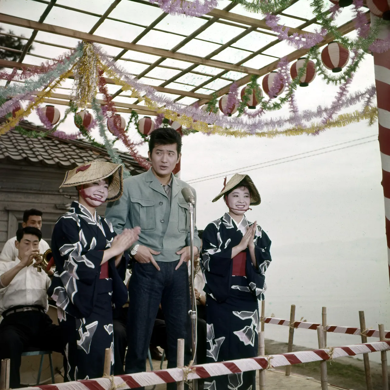 宍戸錠と大暴れする「渡り鳥シリーズ」第3弾「渡り鳥いつまた帰る」