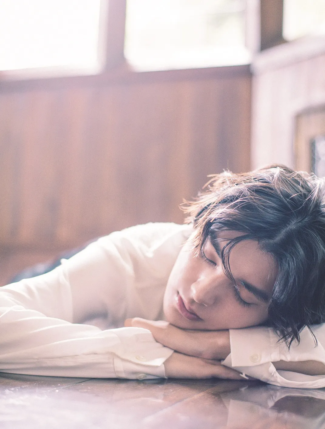 荒木飛羽 写真集『20』　ワニブックス刊