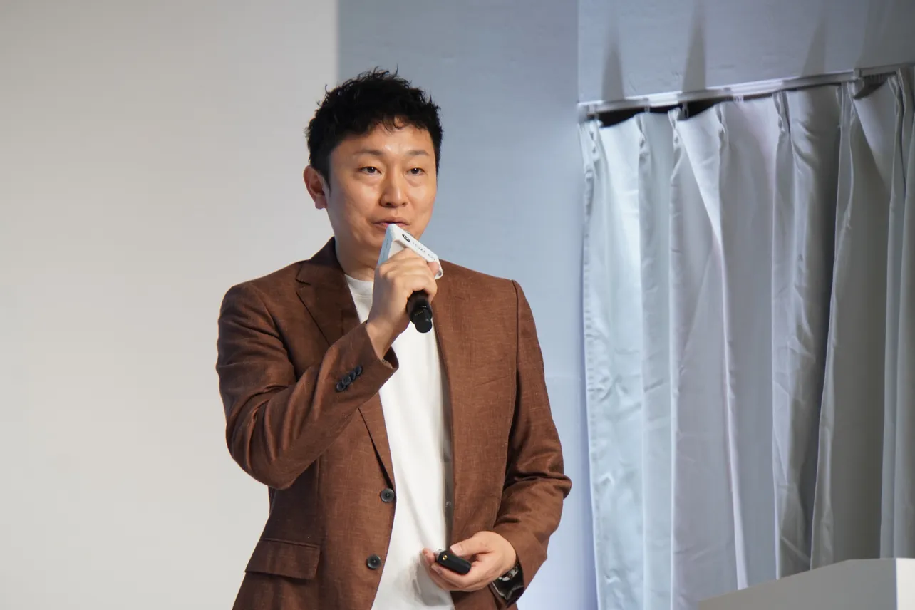 「モトローラ新製品発表会」より