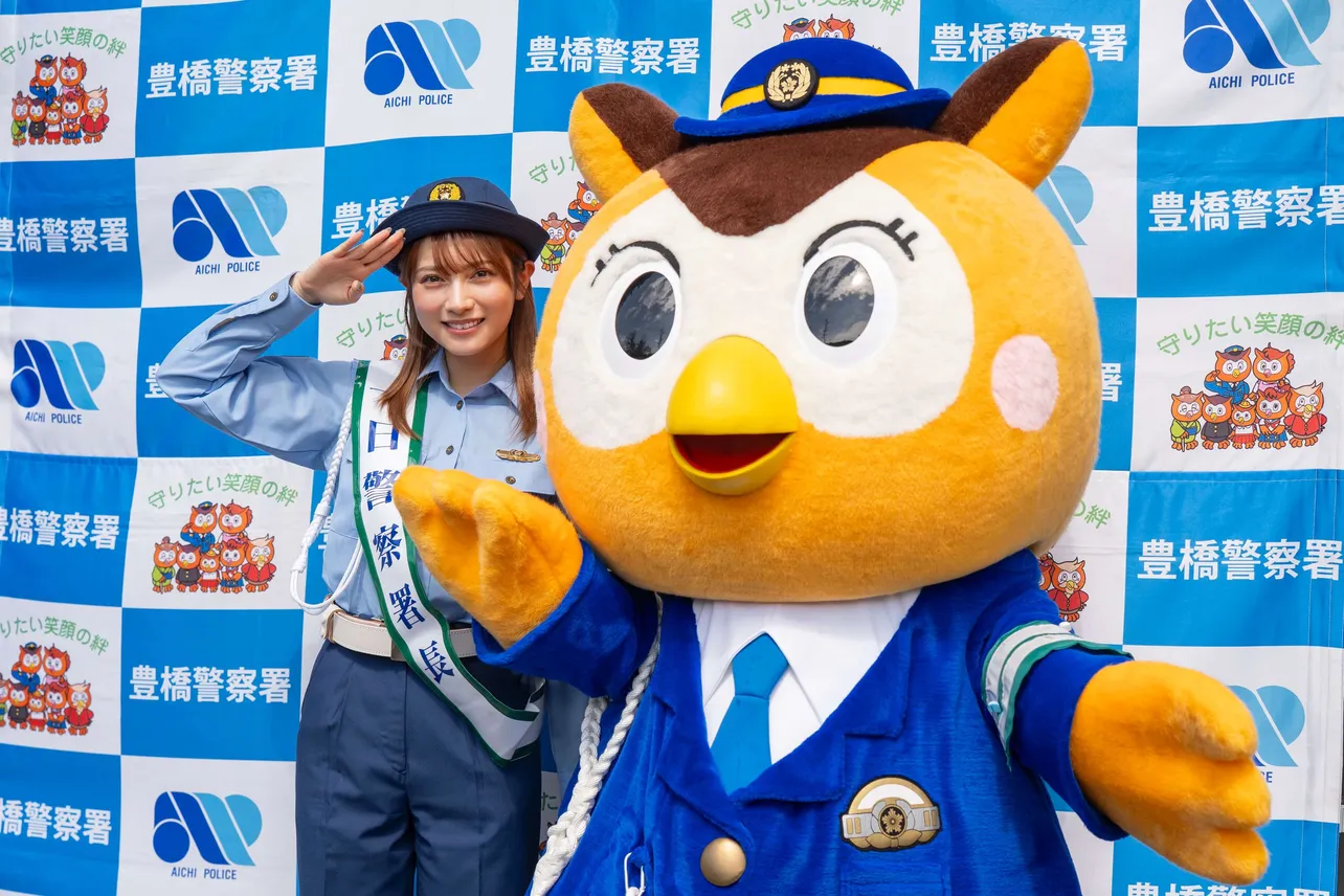 桃月なしこが豊橋警察の一日署長に就任