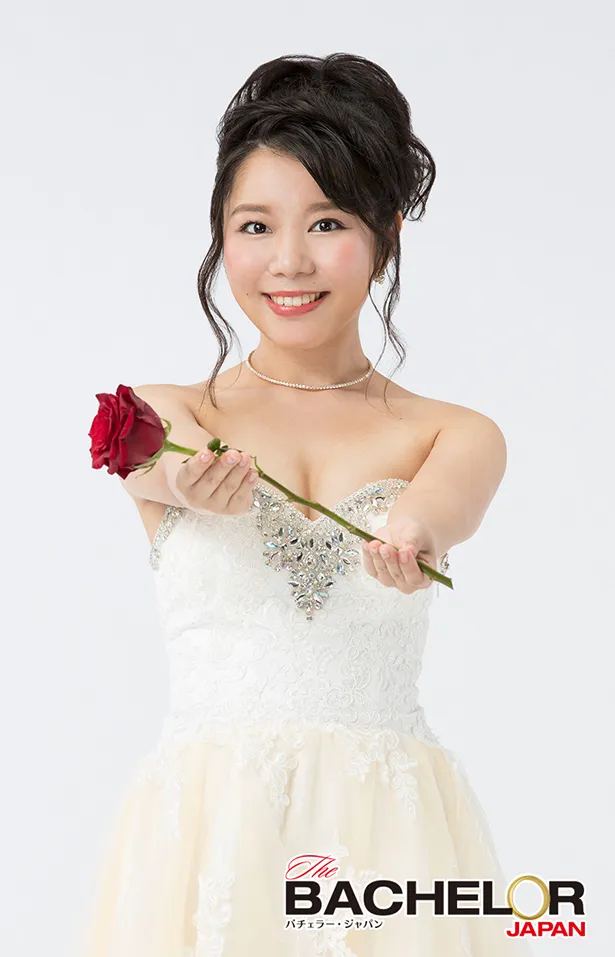 西村由花、23歳、舞台女優、東京都出身