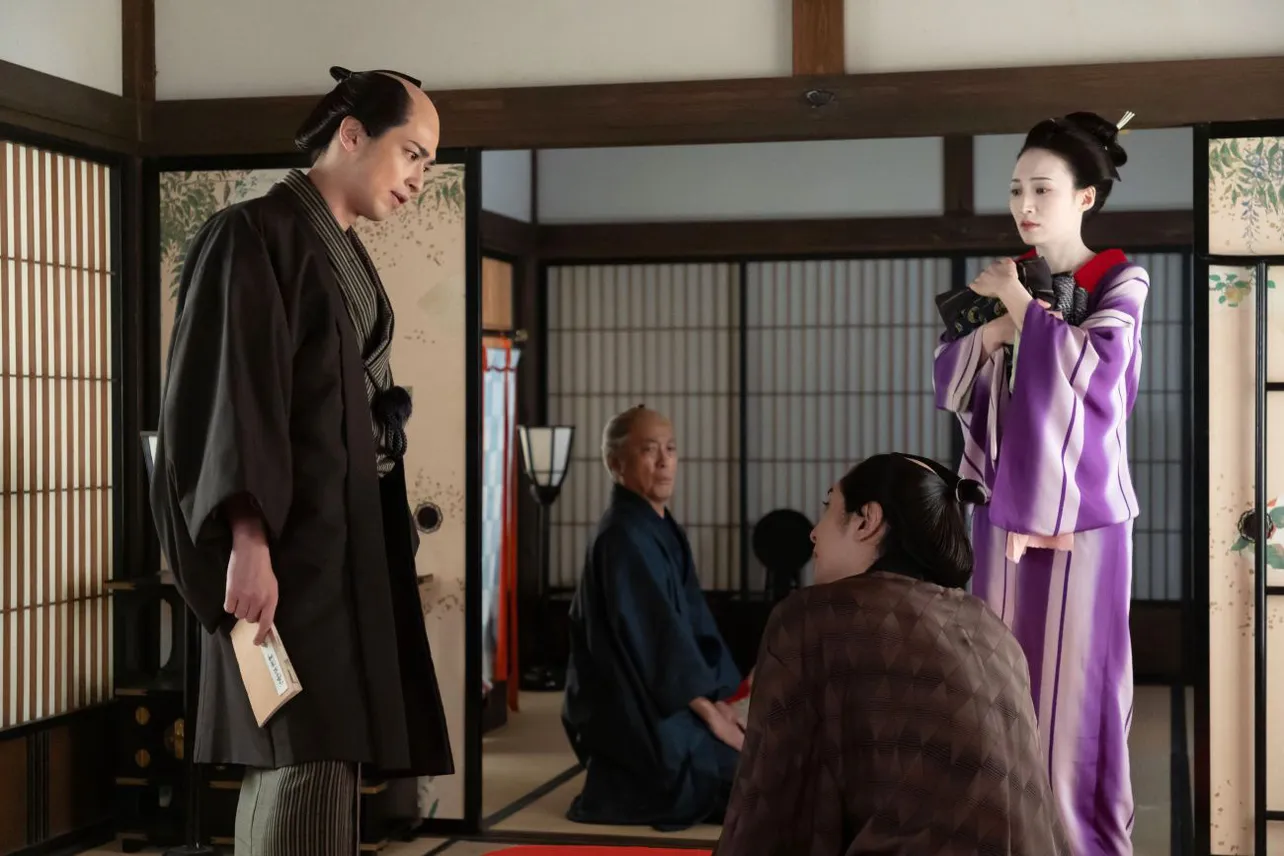 【写真】吉原にいる政演(古川雄大)の元に乗り込む蔦重(横浜流星)