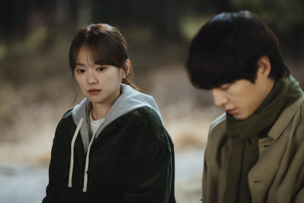 ヘ(ソン・ジュンギ)の病状が、想像以上に深刻だと知ったジェヨン(チョン・ウヒ)