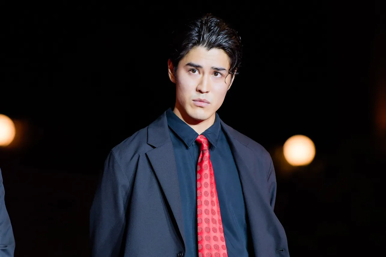 映画「爆弾」レッドカーペットイベントより