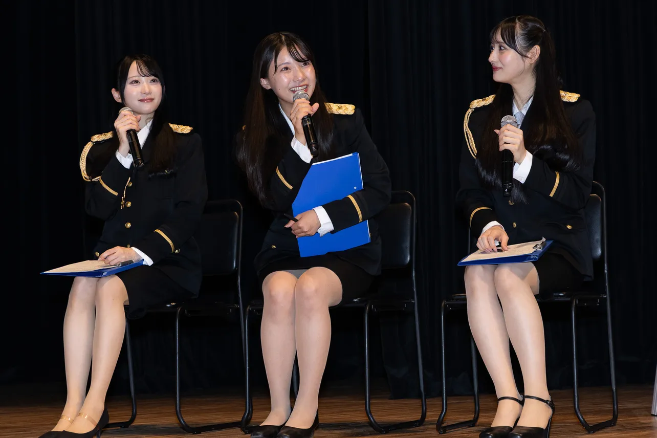 Rain Treeの橋本真希、仲俣美希、佐藤莉華(左から)