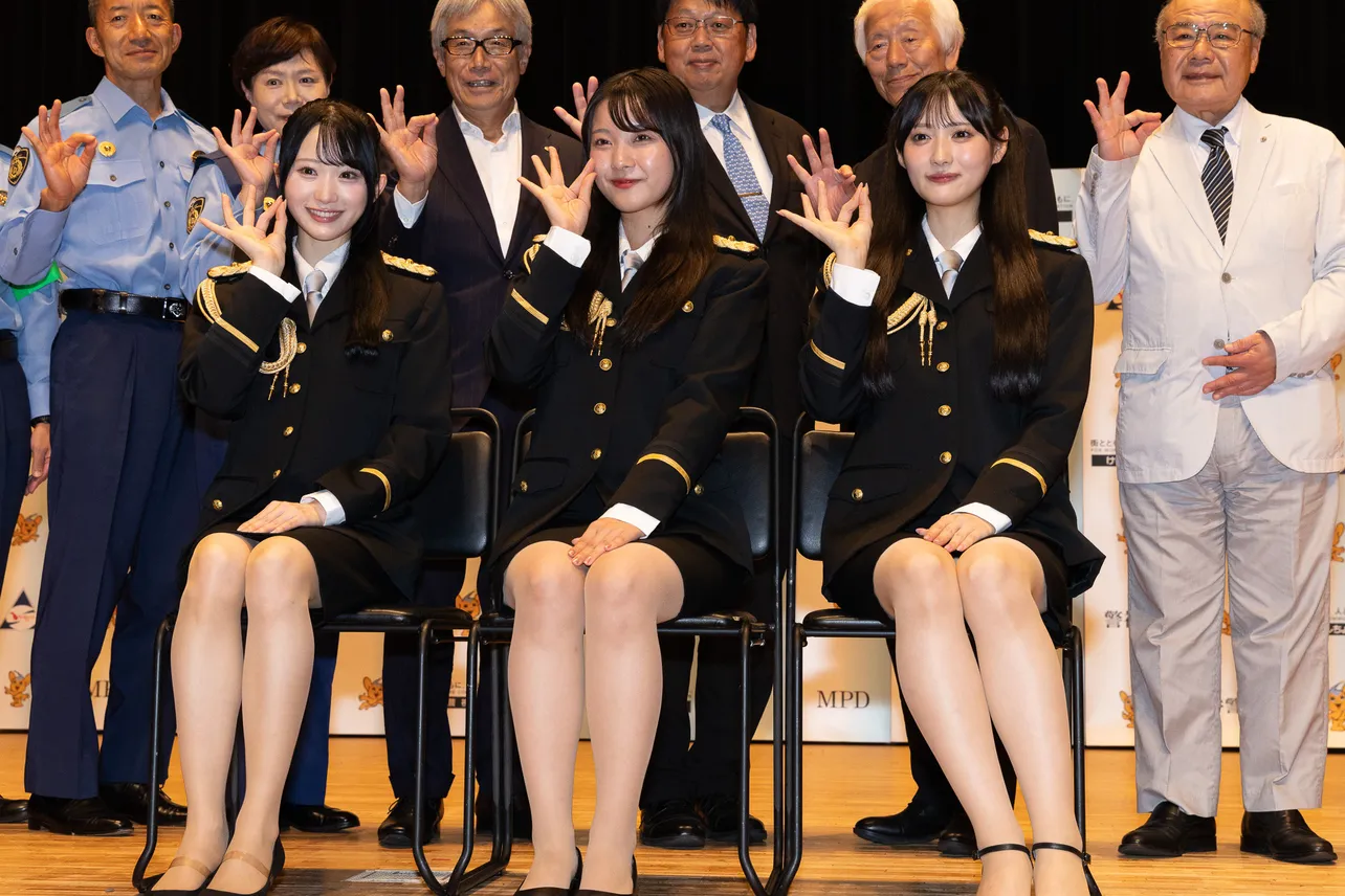 Rain Treeの橋本真希、仲俣美希、佐藤莉華(左から)