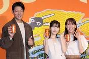 「キリングッドエール発表会」に登壇した鈴木亮平、浜辺美波、綾瀬はるか(写真左から)