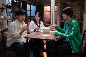 ＜ぼくたちん家＞美術デザイン・荒川淳彦氏インタビュー　及川光博“玄一”らが住む「井の頭アパート」の謎に迫る