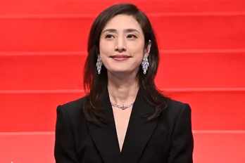 天海祐希&田中哲司&角田晃広、笑顔が素敵な仲良し3ショットに「ドラマ楽しみ」の声＜緊急取調室＞