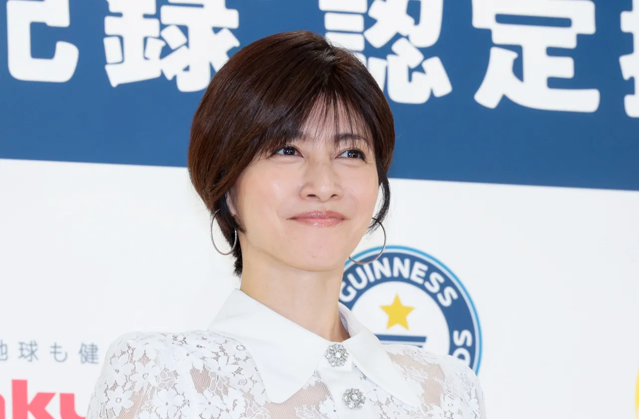 「ヤクルト ギネス世界記録認定授与式」より