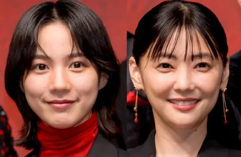 のん&倉科カナの密着ショットに「ホッとする」「朝ドラヒロインの先輩&後輩」と反響<MISS KING / ミス・キング>