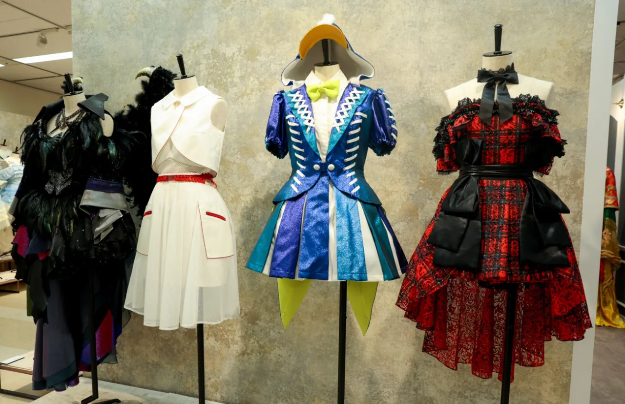 「AKB48大衣装展 -時代を彩った装跡-」メディア内覧会より
