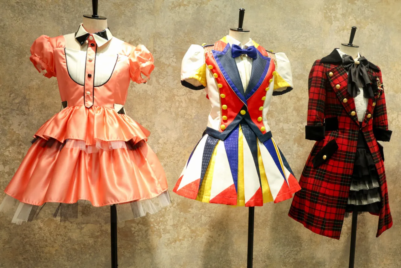 「AKB48大衣装展 -時代を彩った装跡-」メディア内覧会より