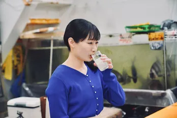 武田梨奈“ワカコ”、二つの“顔”がある店で一杯楽しむ様子に「いつも以上に良い呑みっぷり」の声＜ワカコ酒 Season9＞