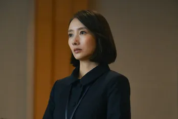 波瑠“薫”が本格的に「ニセママ生活」を始める中、川栄李奈“茉海恵”は中村蒼“智也”と思わぬ形で対面<フェイクマミー>