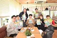 麒麟・川島明らが「小学生の地図」をツマミに“飲み会”開催『地図帳は本としてめちゃくちゃ面白かった』＜川島明の教科書で飲む＞