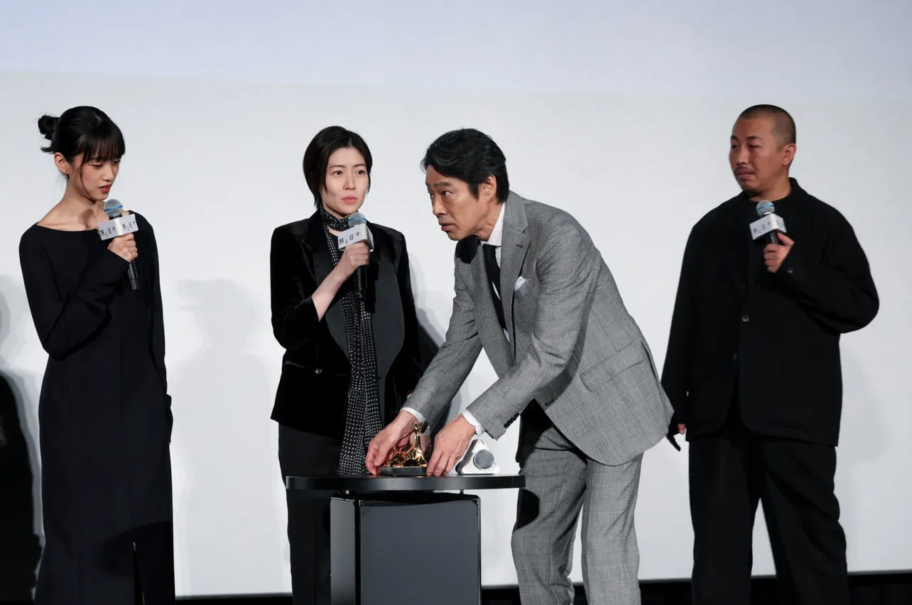 映画「旅と日々」プレミア舞台あいさつより