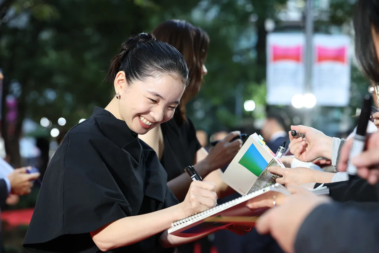 「第38回東京国際映画祭」レッドカーペットより