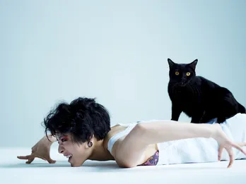 菅原小春の新境地。MONDO GROSSOの今年のヒットアルバムから、UA歌唱のナンバーがMV化！