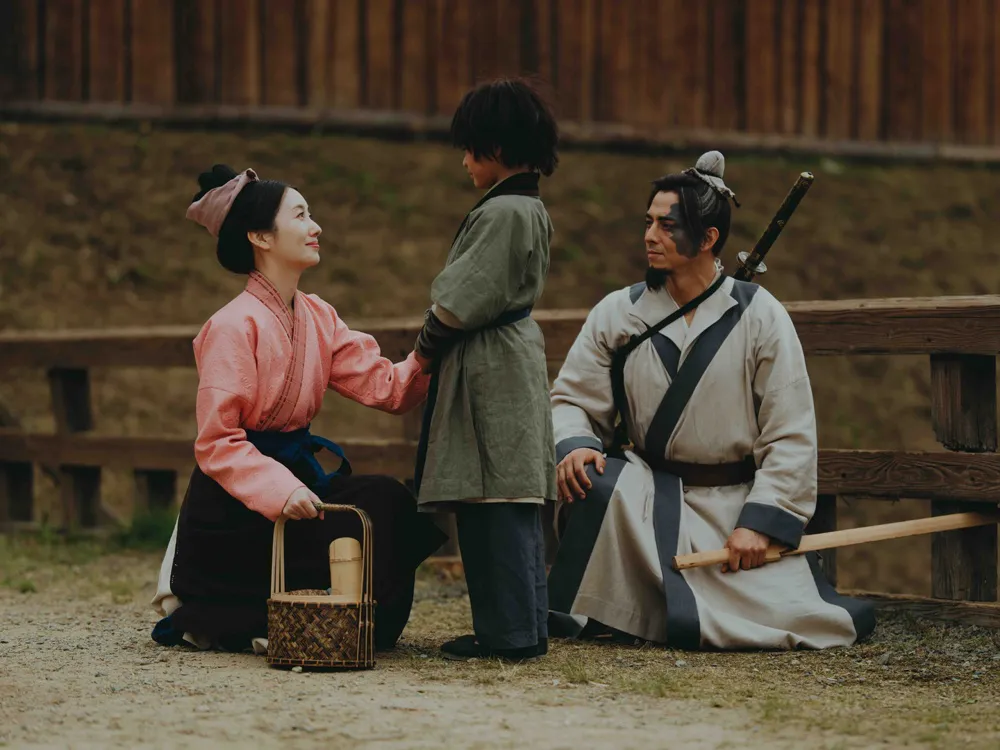 満島真之介、波瑠が連続ドラマ「北方謙三 水滸伝」(WOWOW)に出演することが発表された