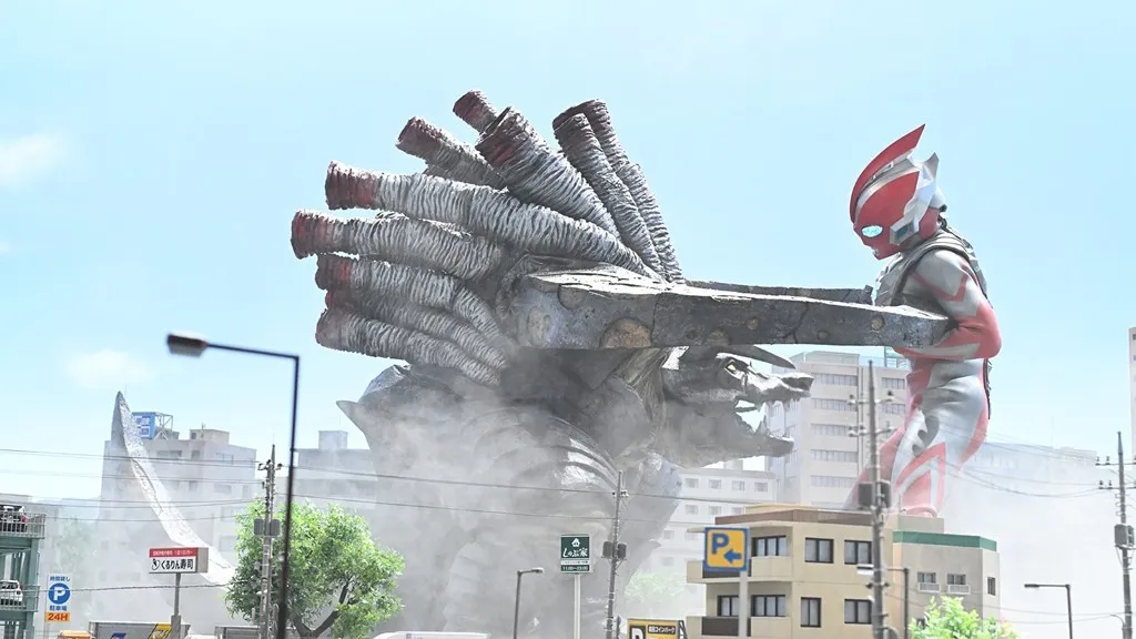 「ウルトラマンオメガ」より