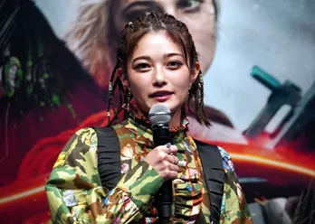 小峠英二の暴露に井上咲楽が赤面しながらも反撃「来年も楽しみにしていてください」