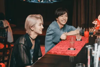 ドラマ『セラピーゲーム』オフショットが解禁　ドラマオリジナルグッズ発売決定