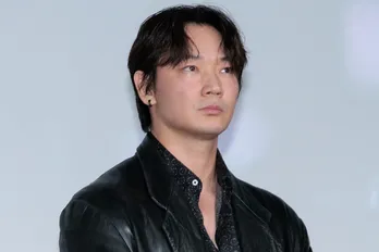 綾野剛、北村匠海との共演シーンでまさかの出来事「俳優人生で初めての経験でした」＜愚か者の身分＞