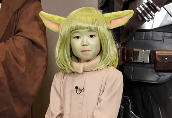 “グローグー”永尾柚乃の姿にキャイ～ン天野ひろゆきがメロメロに＜スター・ウォーズ／マンダロリアン・アンド・グローグー＞