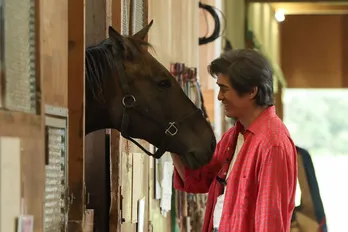 佐藤浩市“耕造”が人も馬も大切にし、勝つことに夢をかけるかっこよさに魅了される＜ザ・ロイヤルファミリー＞