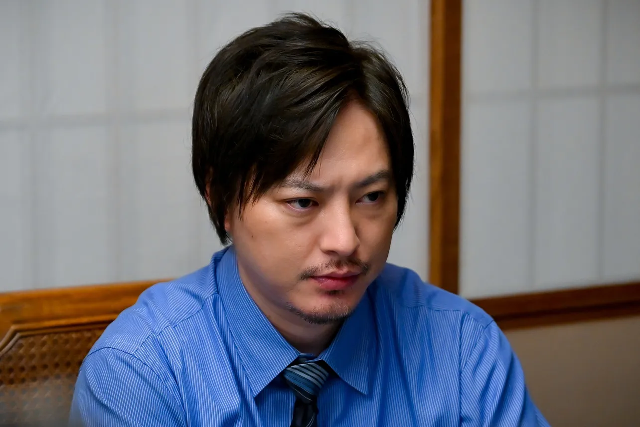 火曜ドラマ「じゃあ、あんたが作ってみろよ」で、竹内涼真“勝男”の兄・鷹広役を務める塚本高史