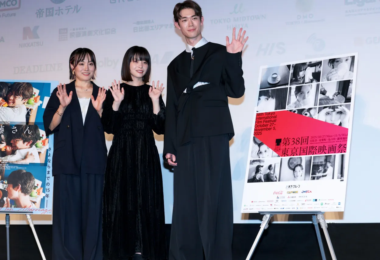 天野千尋監督、岸井ゆきの、宮沢氷魚(写真左から)