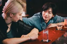 NAOYA“湊”、冨田侑暉“静真”の手首を縛る“手錠チョーカー”にドキドキ「天才すぎ…」と視聴者興奮<セラピーゲーム>