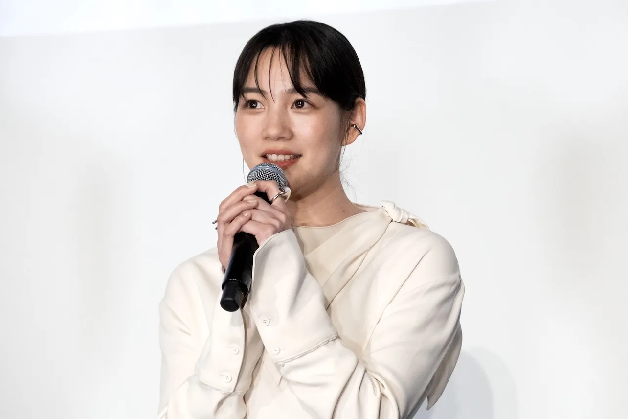 映画「てっぺんの向こうにあなたがいる」初日舞台あいさつより