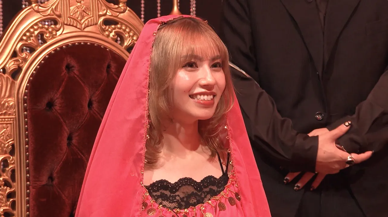 【写真】占い師姿がキュートなリンダカラー∞・りなぴっぴ