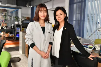 石原さとみ、初共演の母親役・薬師丸ひろ子に「本当のお母さんみたい」