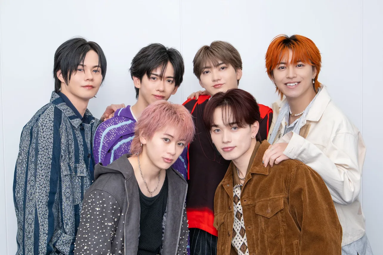 上段左からカイ、リョウガ、ユーキ、タカシ、下段左からシューヤ、マサヒロ