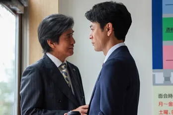 妻夫木聡“栗須”、佐藤浩市“耕造”の隠し子・目黒蓮“耕一”の存在を知る「全て私が滞りなく…」＜ザ・ロイヤルファミリー＞