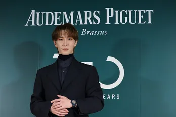 Snow Man・渡辺翔太、占いどおりの出合いに驚き「“運命の彼女”を大切にこれからも着用していけたら」